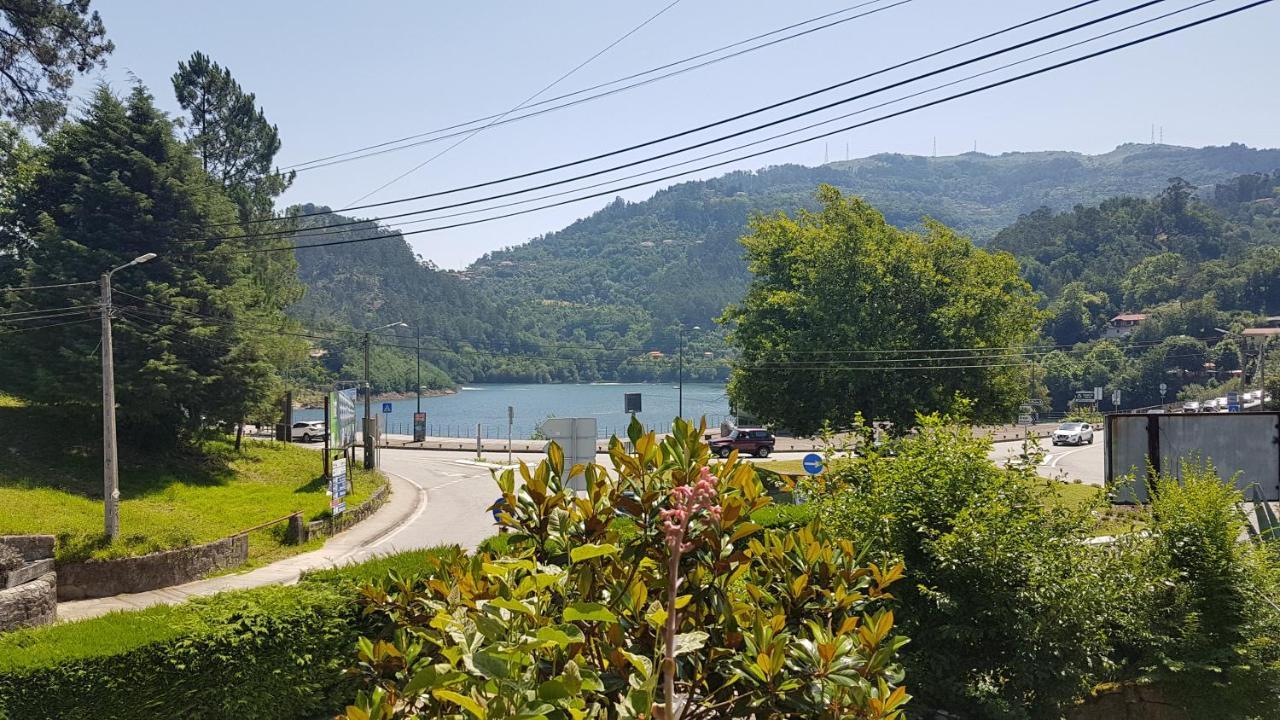 Sobreiro Apartamentos Rio Caldo Kültér fotó